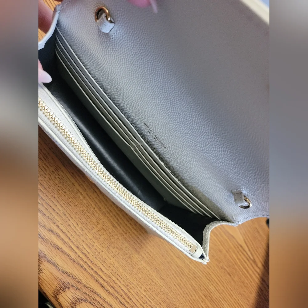 Yves Saint Laurent Ivory Quilted Crossbody Bag - Picture 7 of 9